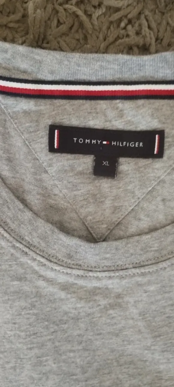 Szary T-shirt Tommy Hilfiger, rozmiar Xl