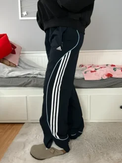 Szerokie spodnie ortalion adidas 3paski alternative vintage