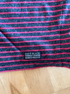 T- shirt