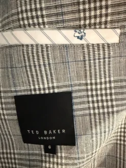 Ted Baker bleiseri, 56