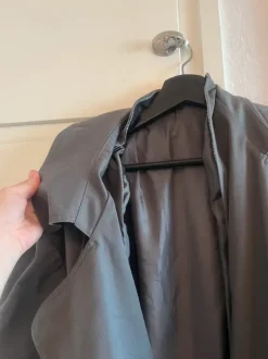 Trenchcoat med bindebånd