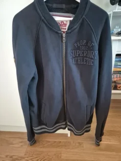 Tröja fr superdry