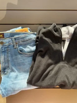 Tröja och Jeans