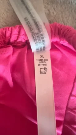 Trójkątna góra od bikini