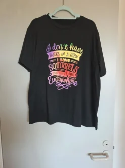 Tshirt med sjov print.
