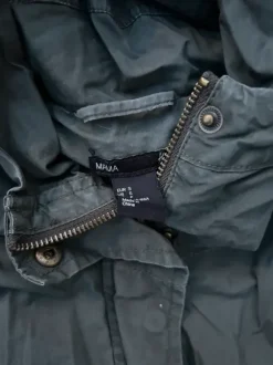 Tunn parkas gravid