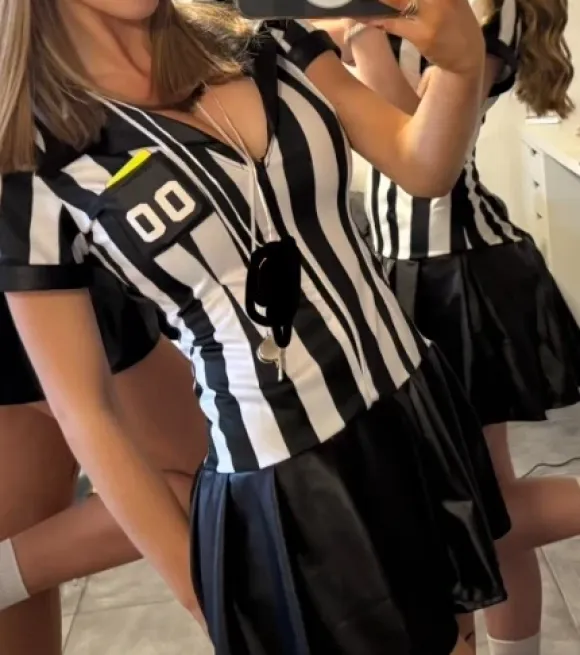 Udsolgt dommer kostume