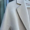 Ull och cashmere kappa från The Curated