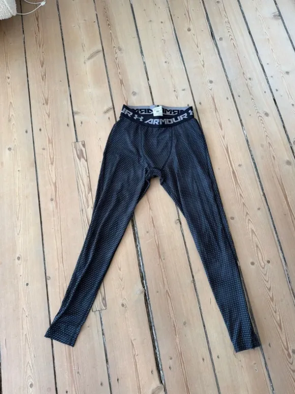 Under Armour tights