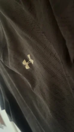 Under Armour t-shirt