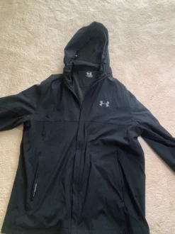 Under armour vindjacka XL svart