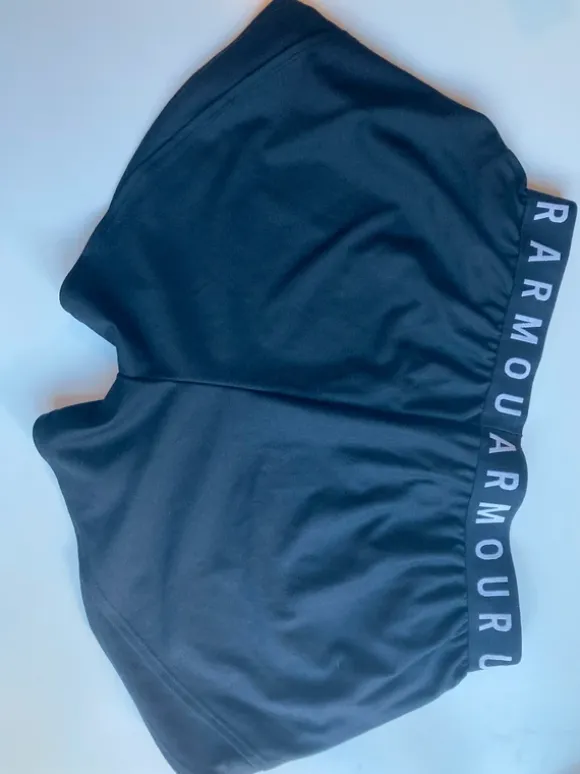 Underarmour shorts