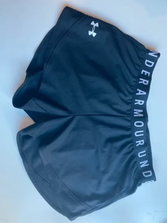 Underarmour shorts