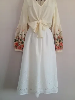 Unikat • Biała kobieca spódnica midi z haftem • produkt polski • vintage lata 90 • r. XXS / XSr. XS