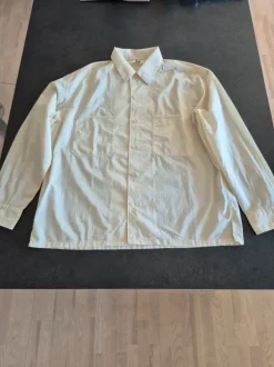 Uniqlo skjorte