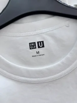 Uniqlo U T-shirt M