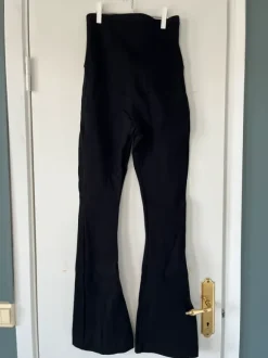 Utsvängda gravid leggings