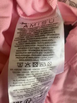 Vacker rosa maxi klänning
