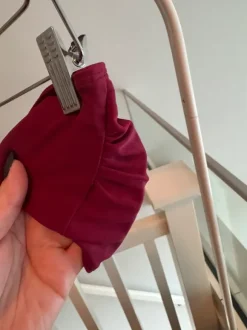Vinröd bikini