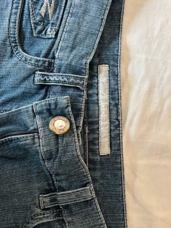 Vintage capris med søde detaljer