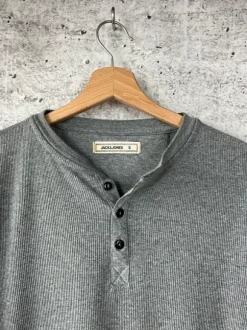 Vintage Henley shirt waffle long sleeve