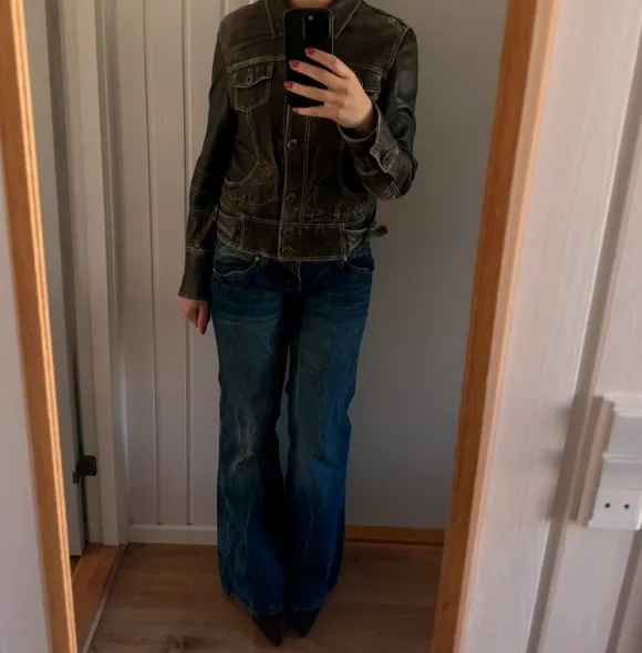 Vintage mørkebrun læderjakke