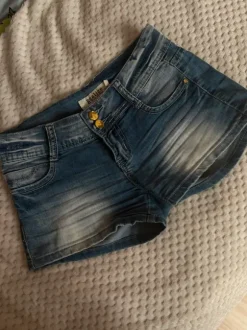 Vintage spodenki Realize