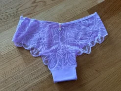 VS PINK trosor strl XS