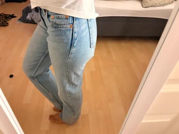 Weekday lyseblå jeans