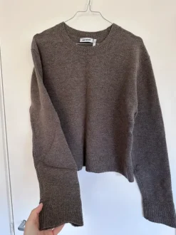 Weekday strikketrøje