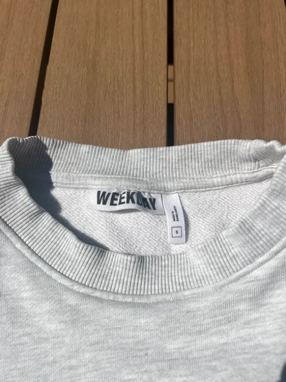 Weekday sweatshirt