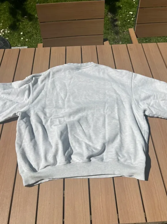 Weekday sweatshirt