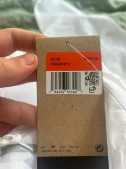 Wiatrówka Nike biała