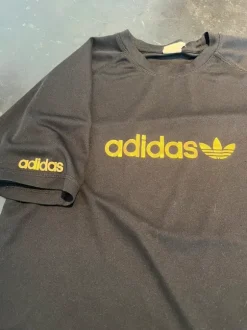 2x Adidas t-shirt