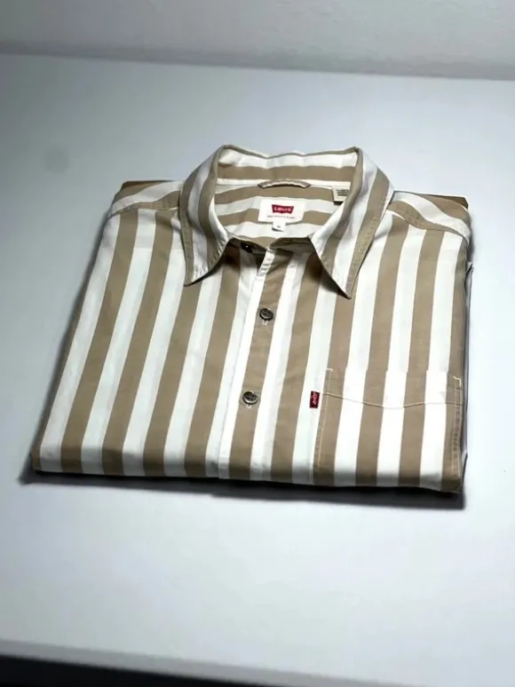 1513X koszula w paski Levi’s w stylu old money, beżowe paski, krój slim fit