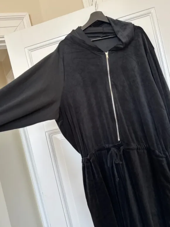 Zizzi velour buksedragt